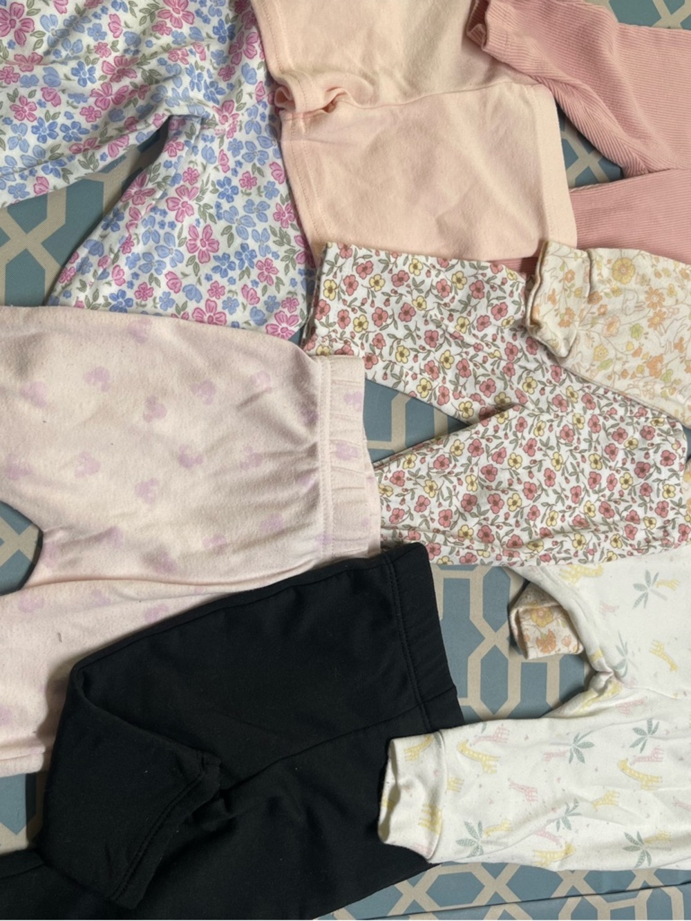 Lot of Baby Leggings and Pants (0–9 Months) — Multicolor (Read Description)